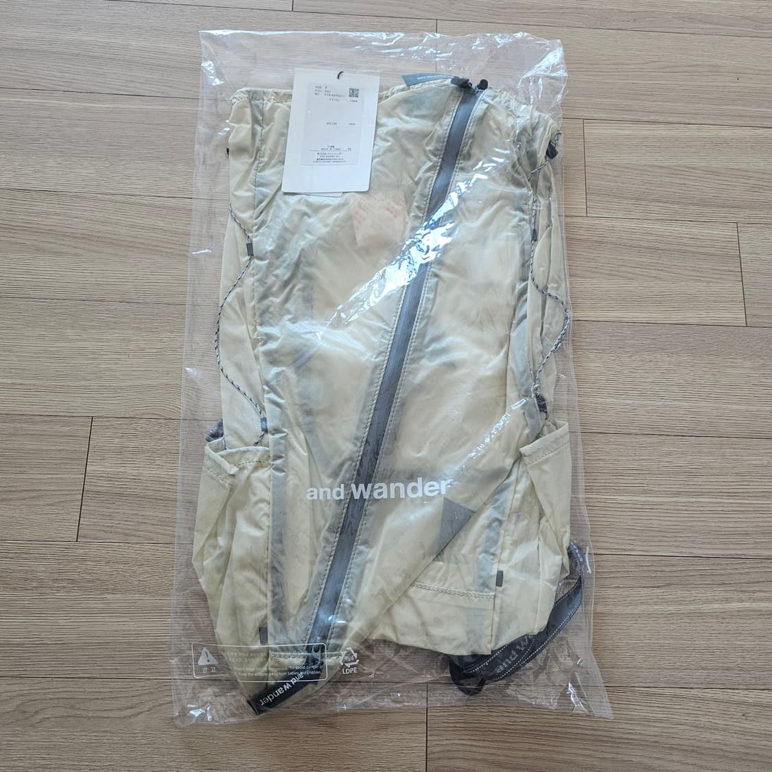 미개봉 새제품) 앤드원더 실 데이팩 오프 화이트 가방 백팩 트레킹 상품이미지2