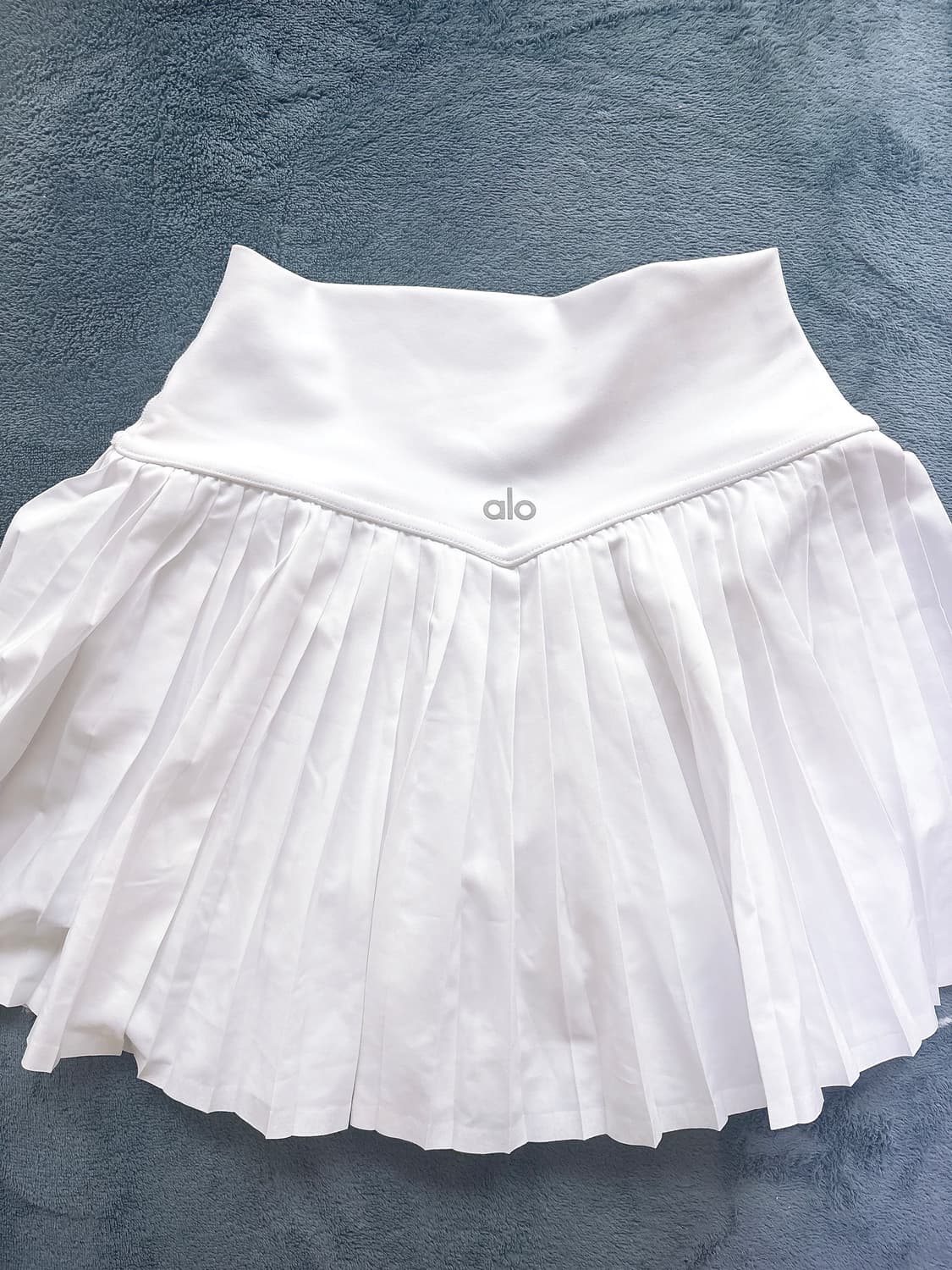 Alo 알로 정품 화이트 스커트 XS 상품이미지3