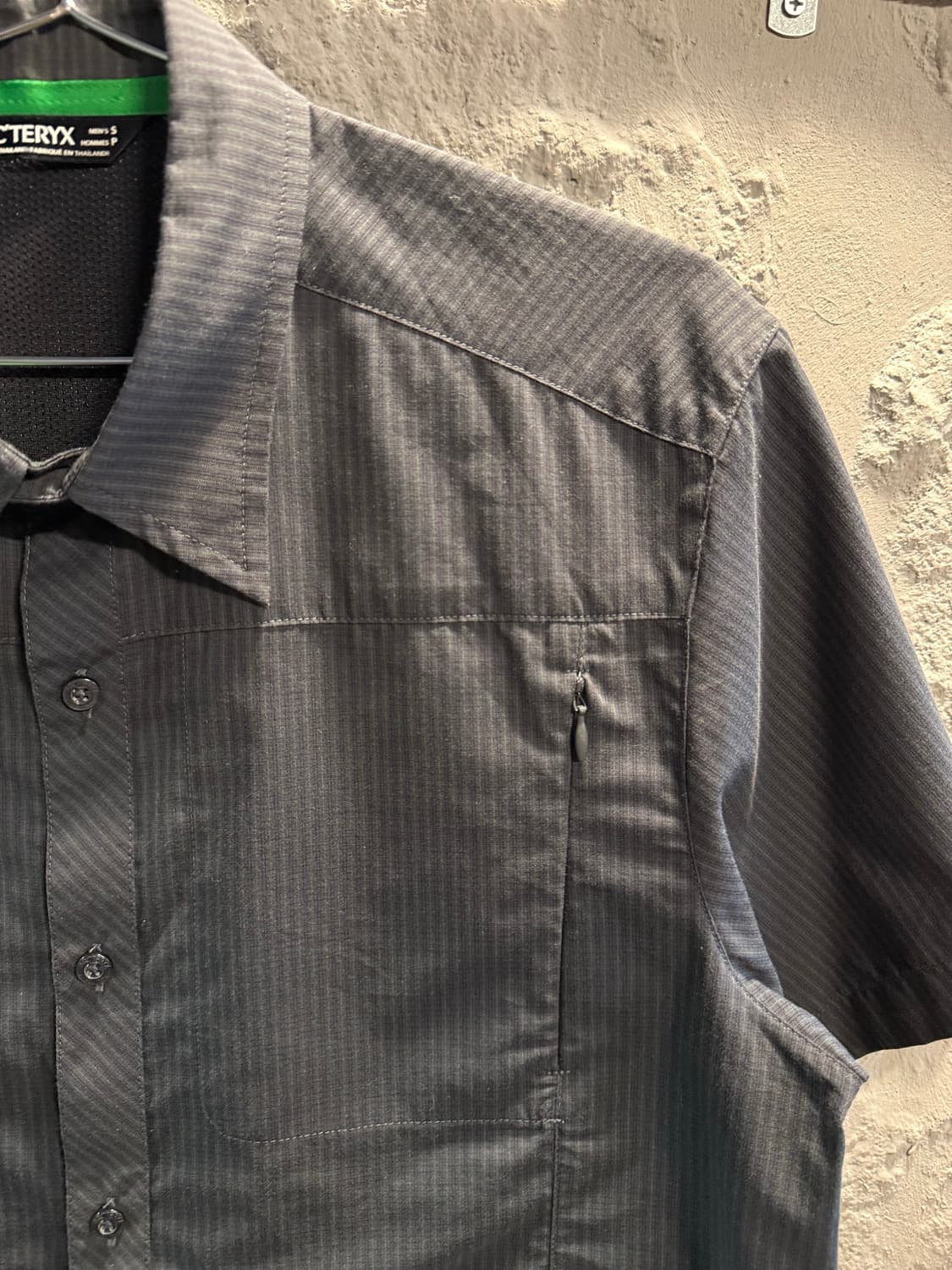 아크테릭스 ARCTERYX 릿지라인 반팔 셔츠 차콜 S 상품이미지3