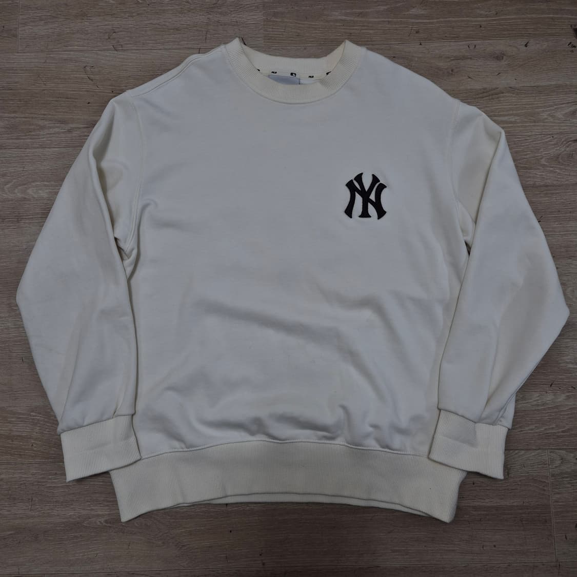 MLB 뉴욕양키스 NY 빅로고 맨투맨 상품이미지1