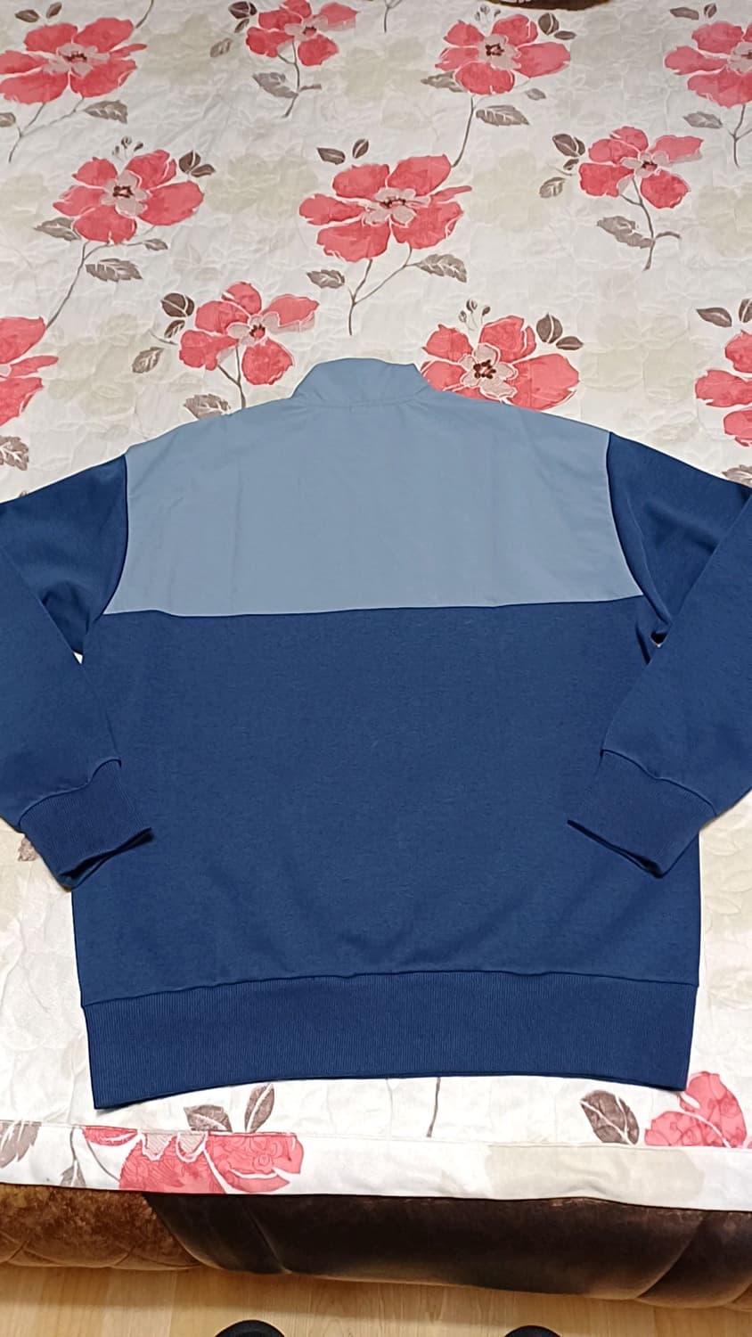 뉴발란스 반집업맨투맨 실측110 가슴61 기장72 상품이미지4