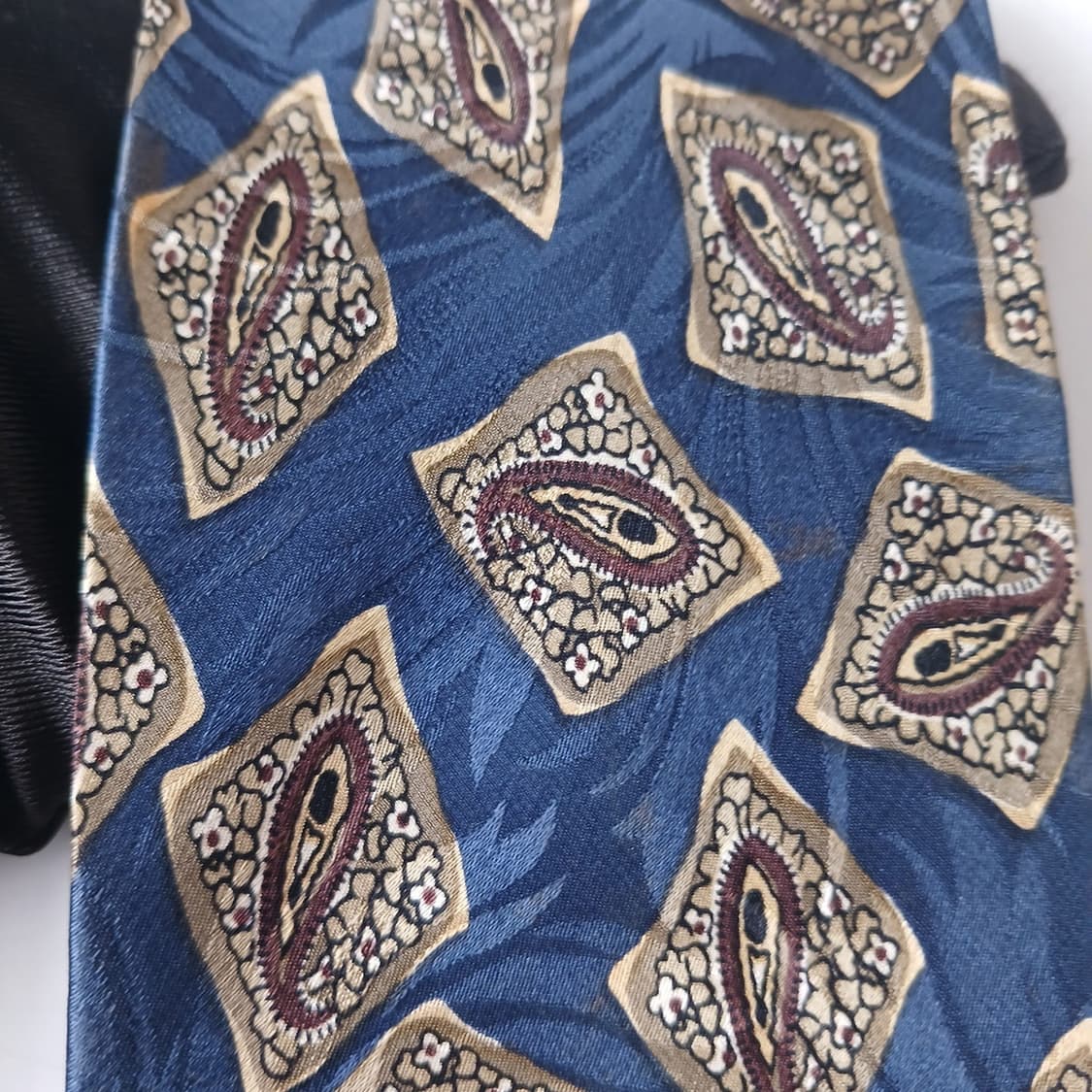 아쿠아스큐텀 실크 네이비 패턴 넥타이 9.3cm A등급 A19103
 상품이미지6