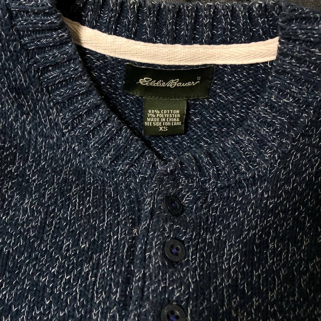 에디바우어 네이비 블루 단추 버튼 긴팔 니트 남녀공용 상품이미지3