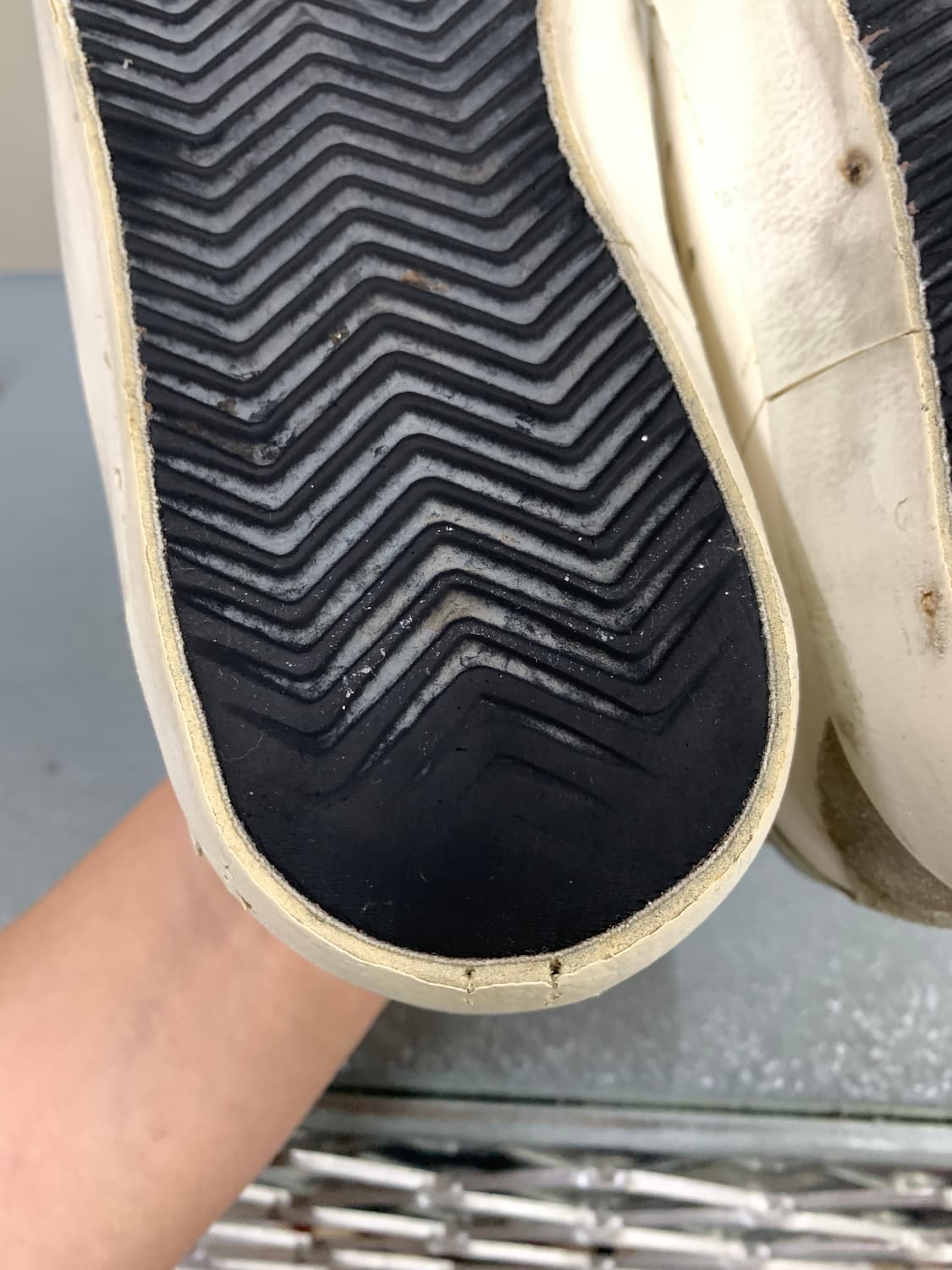 골든구스 슈퍼스타 스니커즈 42(270) 상품이미지4