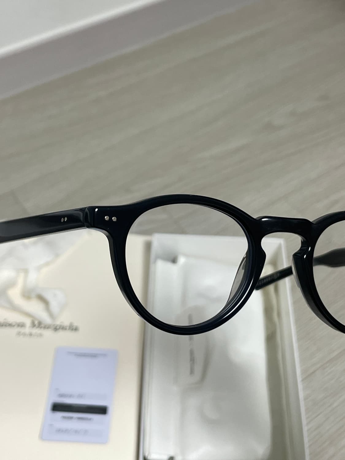 젠틀 몬스터 x 메종 마르지엘라 MM116 블랙 (풀구성) 상품이미지3