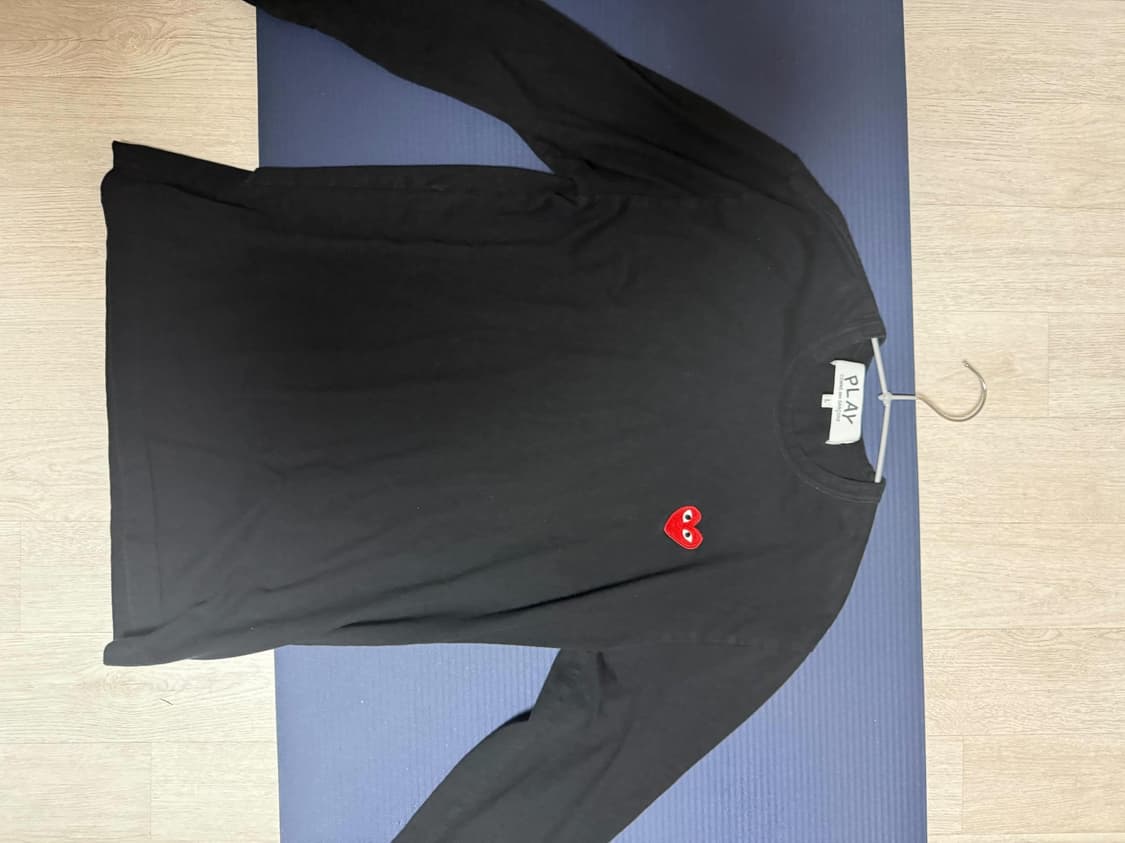 꼼데 블랙 롱슬리브 상품이미지1