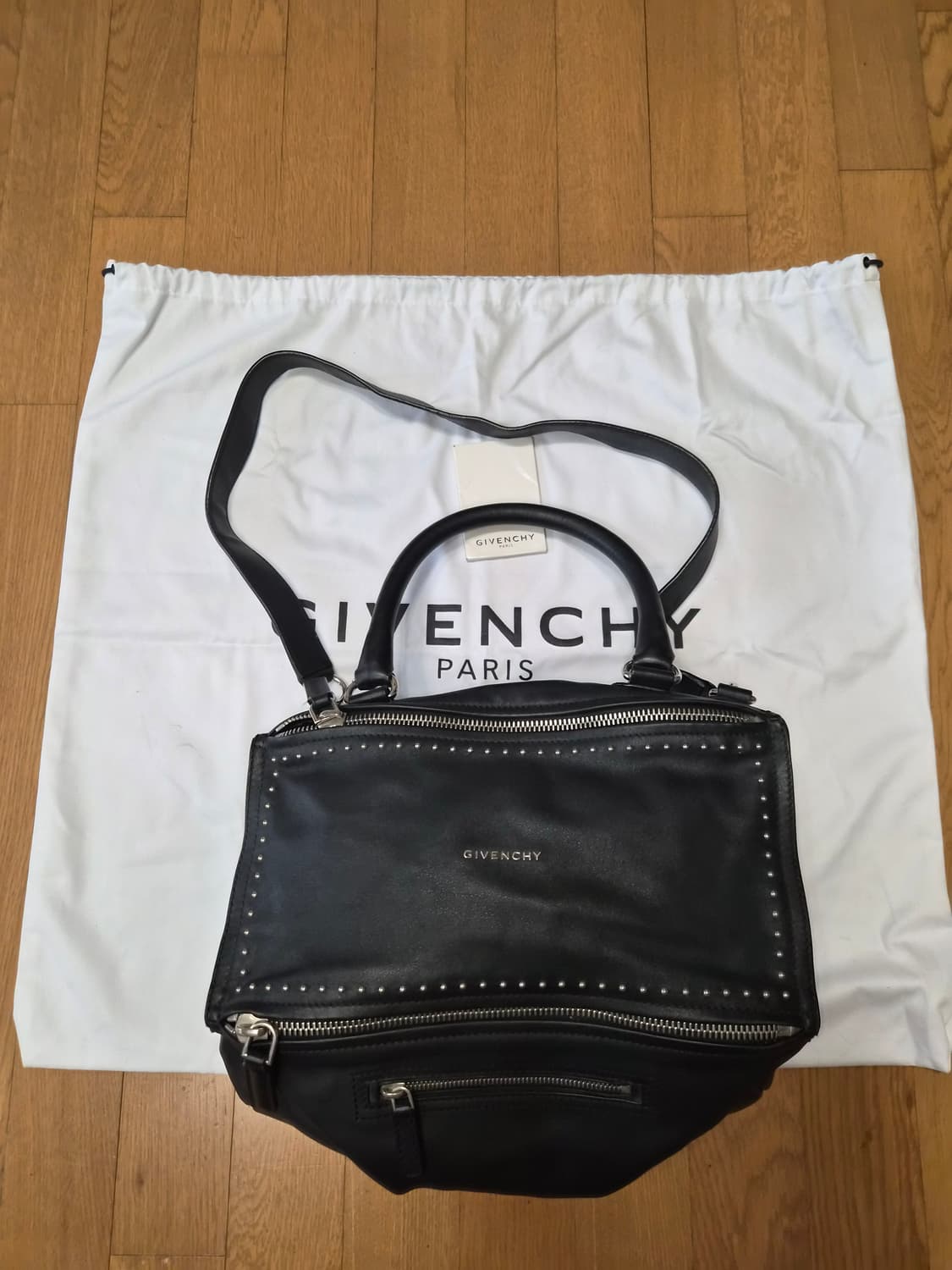 (정품) 지방시 판도라 스터드 크로스백 미듐 (명품 여자 가방 숄더백) 상품이미지1