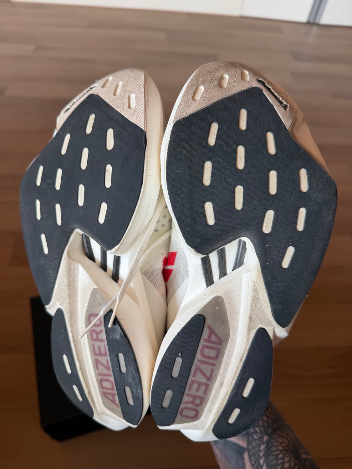 [255]아디다스 아디오스 프로3 오프화이트 상품이미지4