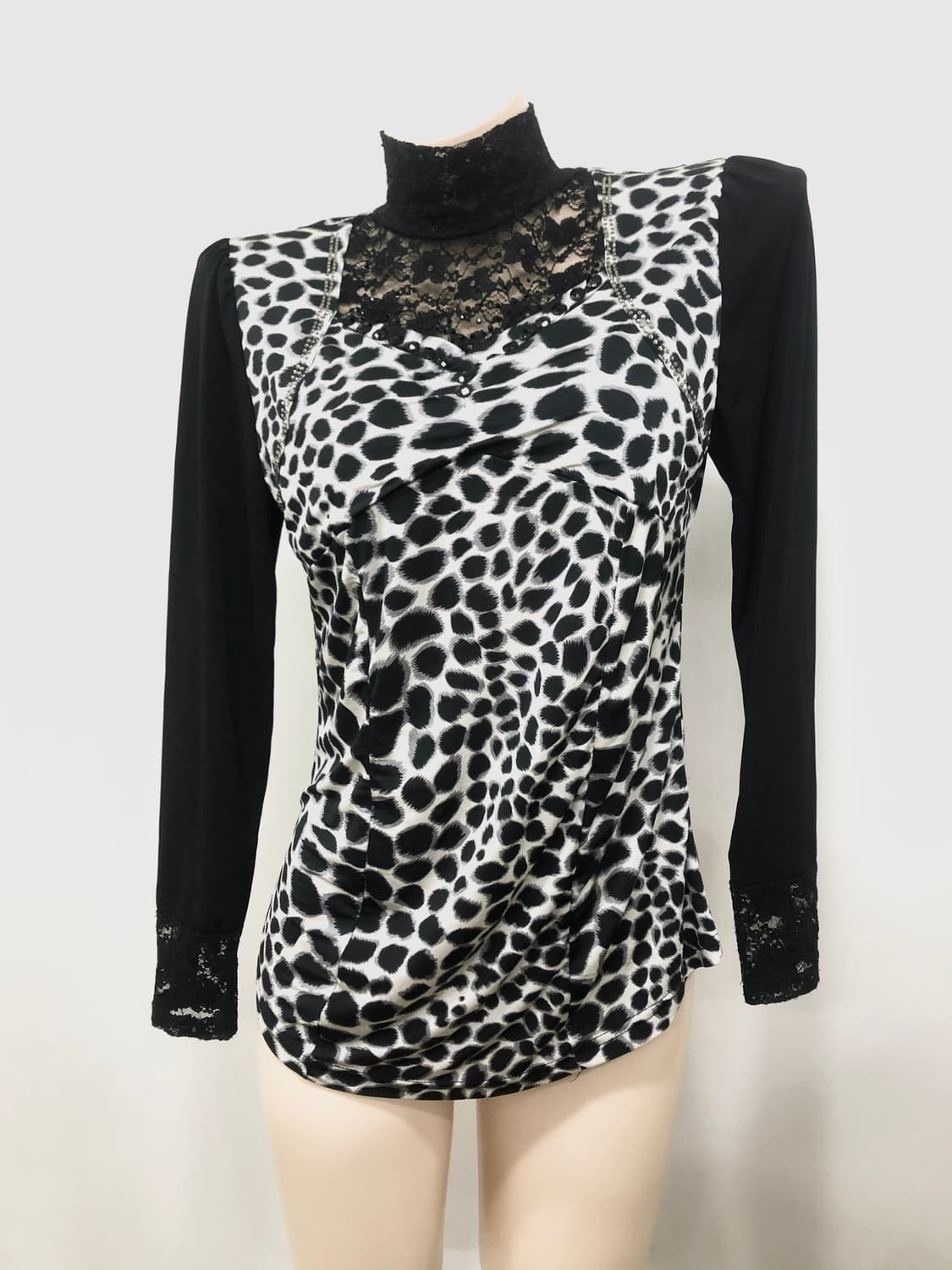 leopard pattern lace long sleeve 상품이미지1