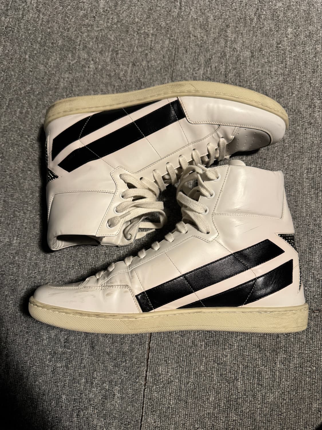 (43.5)생로랑 16fw 에디기 스타 스터드 하이탑 스니커즈 상품이미지5