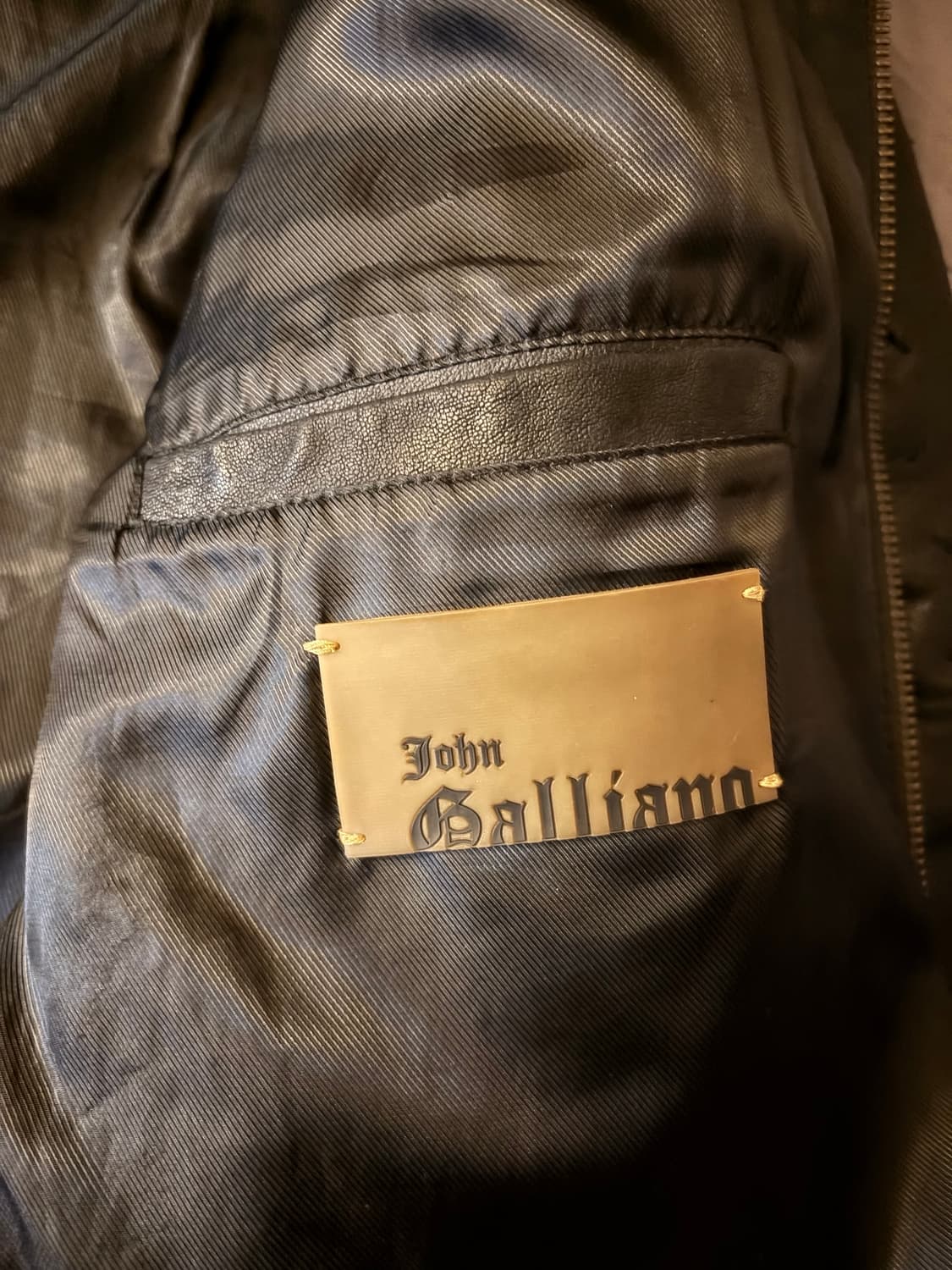 존갈리아노 레더 후드 상품이미지4