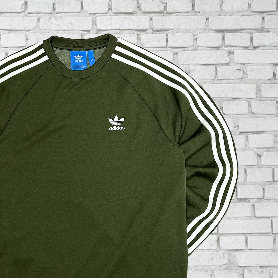 아디다스 슈퍼스타 삼선 카키 맨투맨 105 상품이미지1