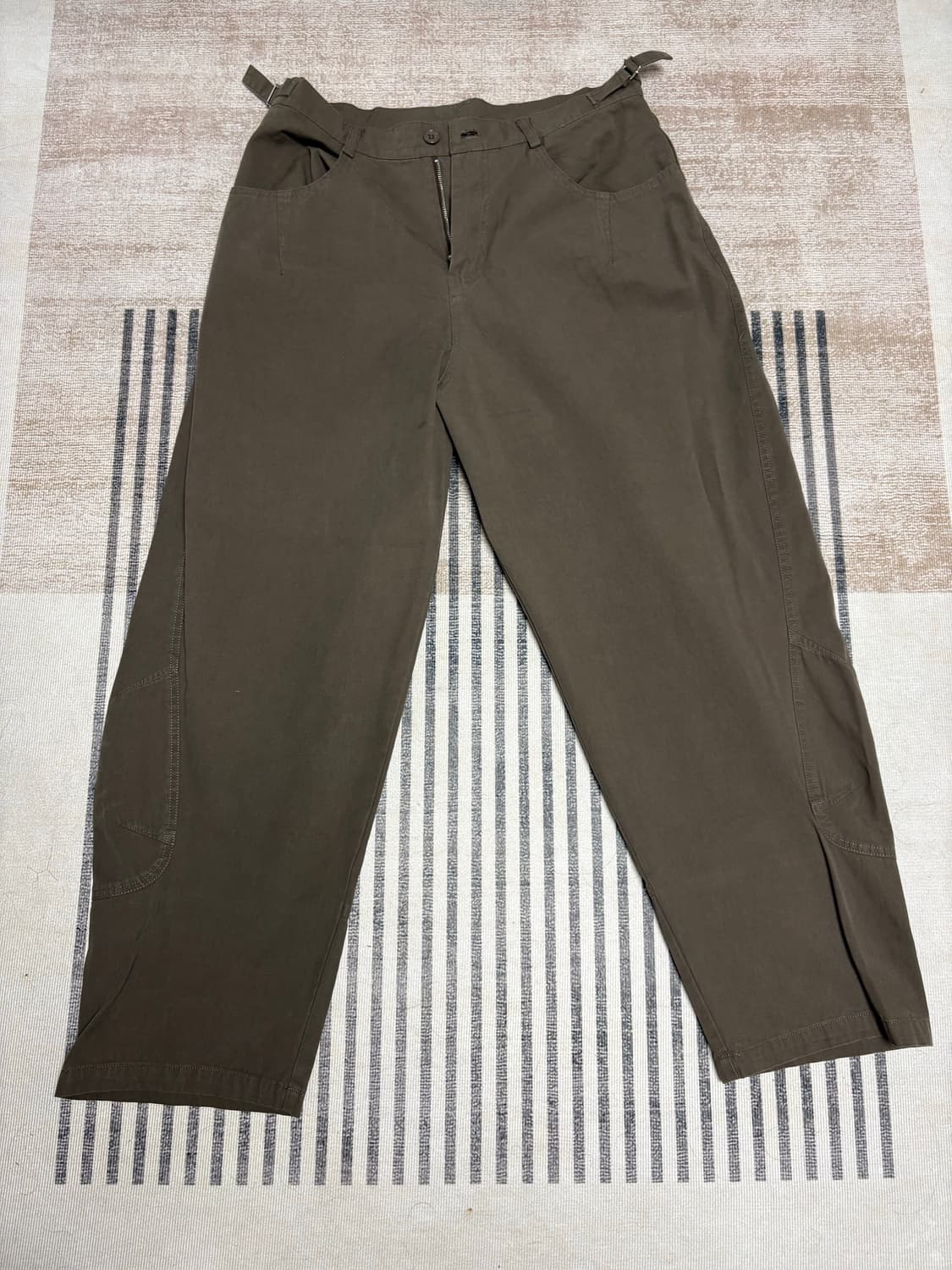 노운 curved chino pants (khaki brown) 상품이미지2