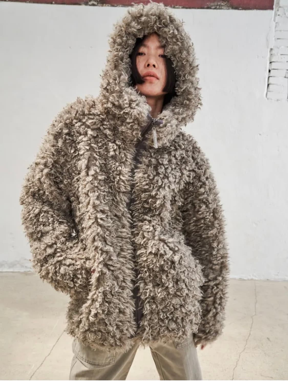 웰빙익스프레스 퍼 후드 shealing fer hoodie ivory  상품이미지1