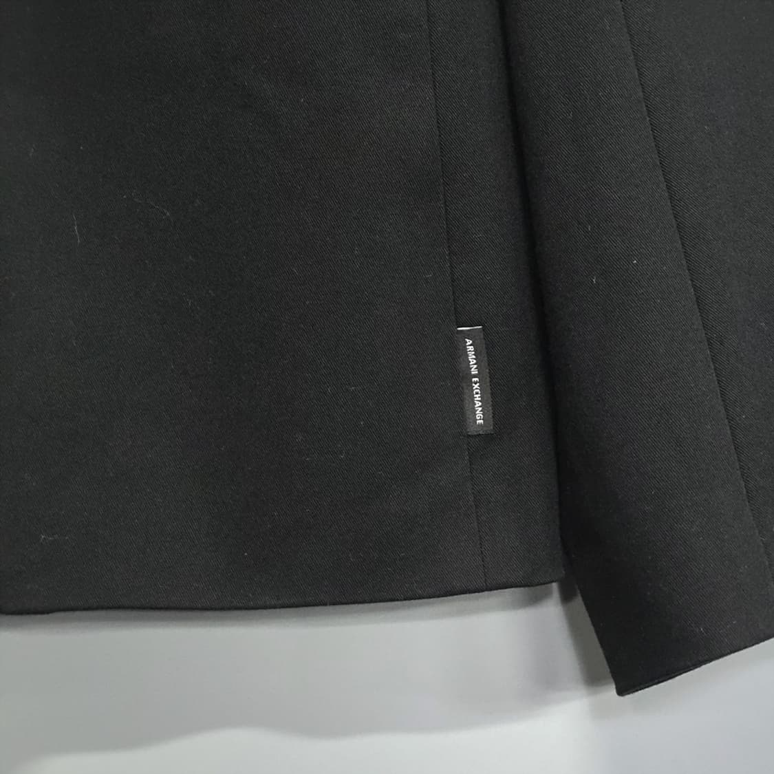 아르마니 익스체인지 AX 블랙 싱글 블레이저 42 상품이미지3