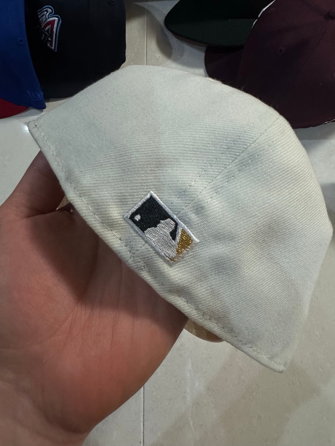 뉴에라 토론토 블루제이스 핏 5/8 캡 미시착 처분  상품이미지3