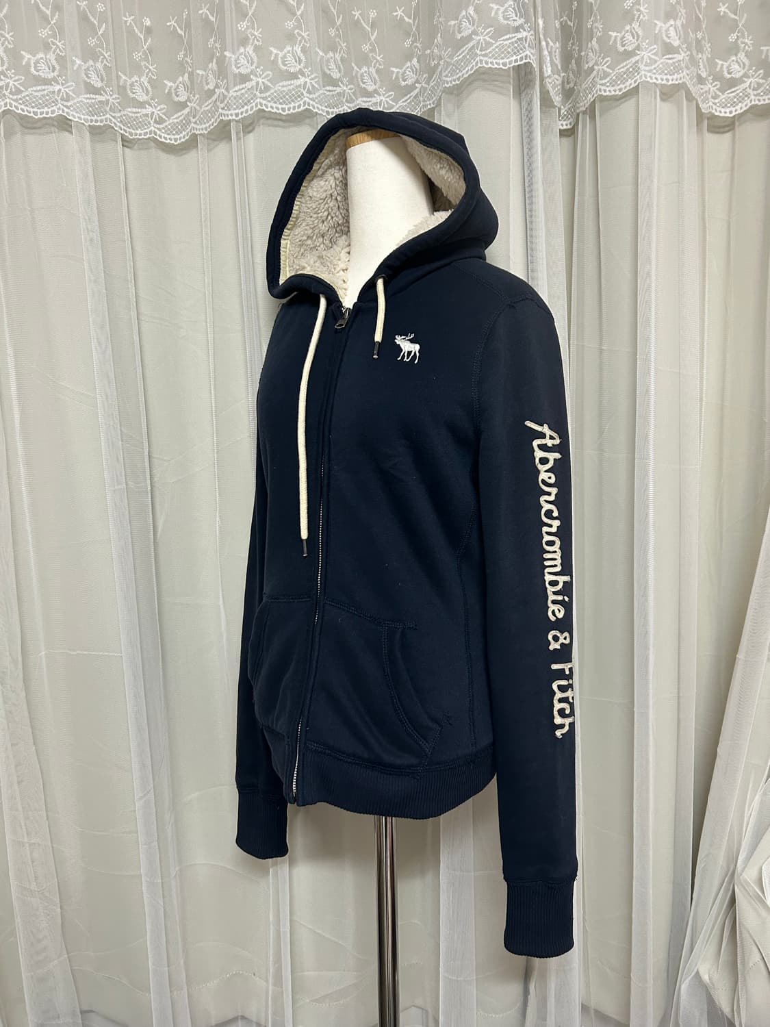 아베크롬비 네이비 양털 후드집업 사이드라인로고 울프죠 상품이미지2