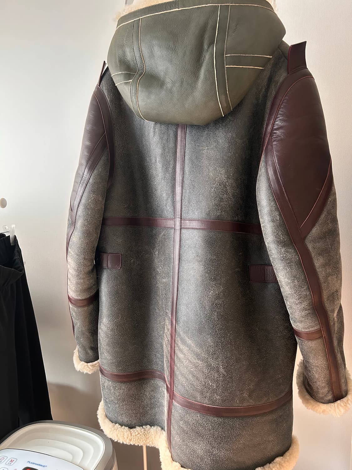 아크네 롱 무스탕 105 상품이미지5