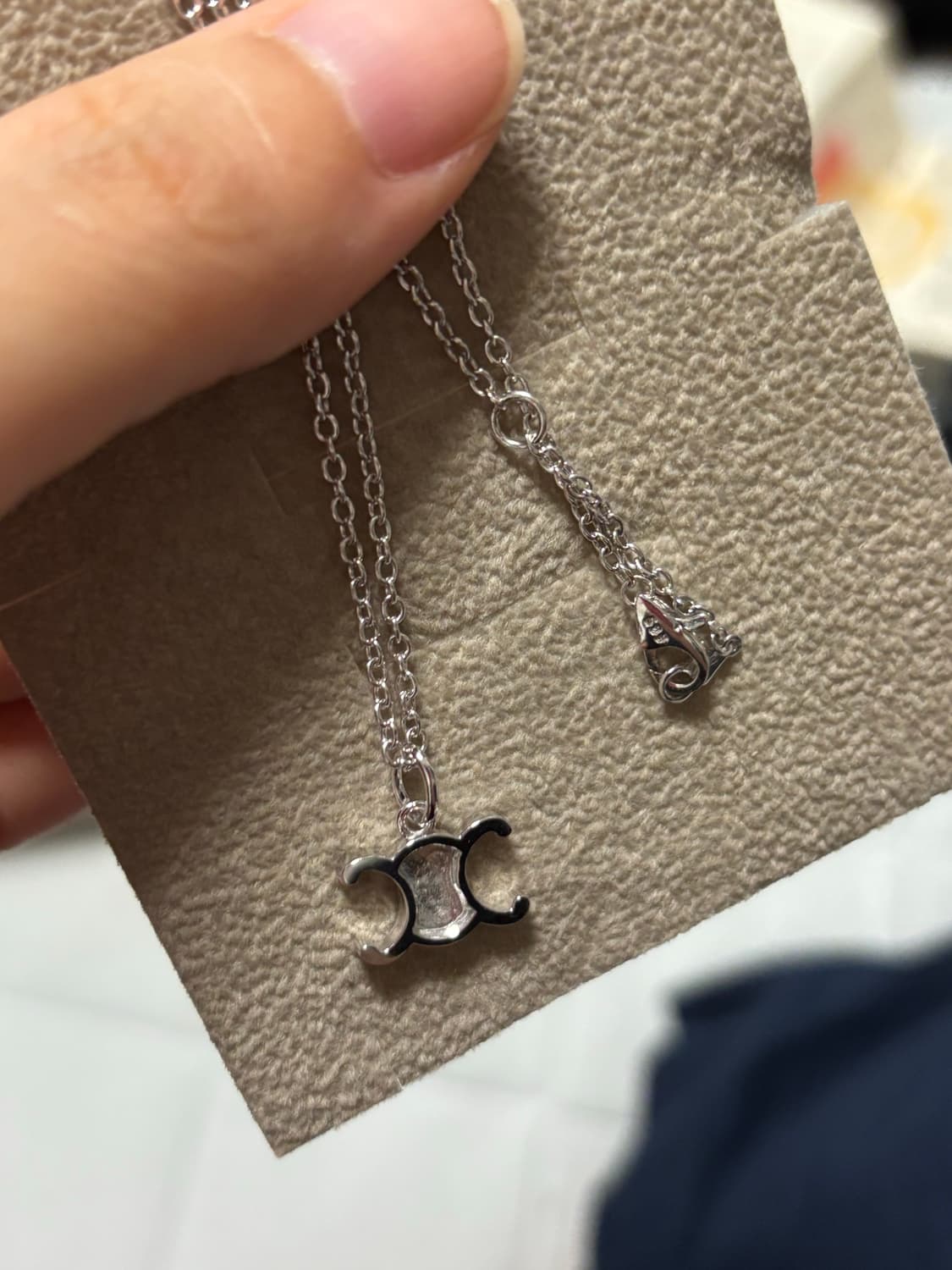 [새제품] 14k 셀린느 목걸이 화이트골드 상품이미지6