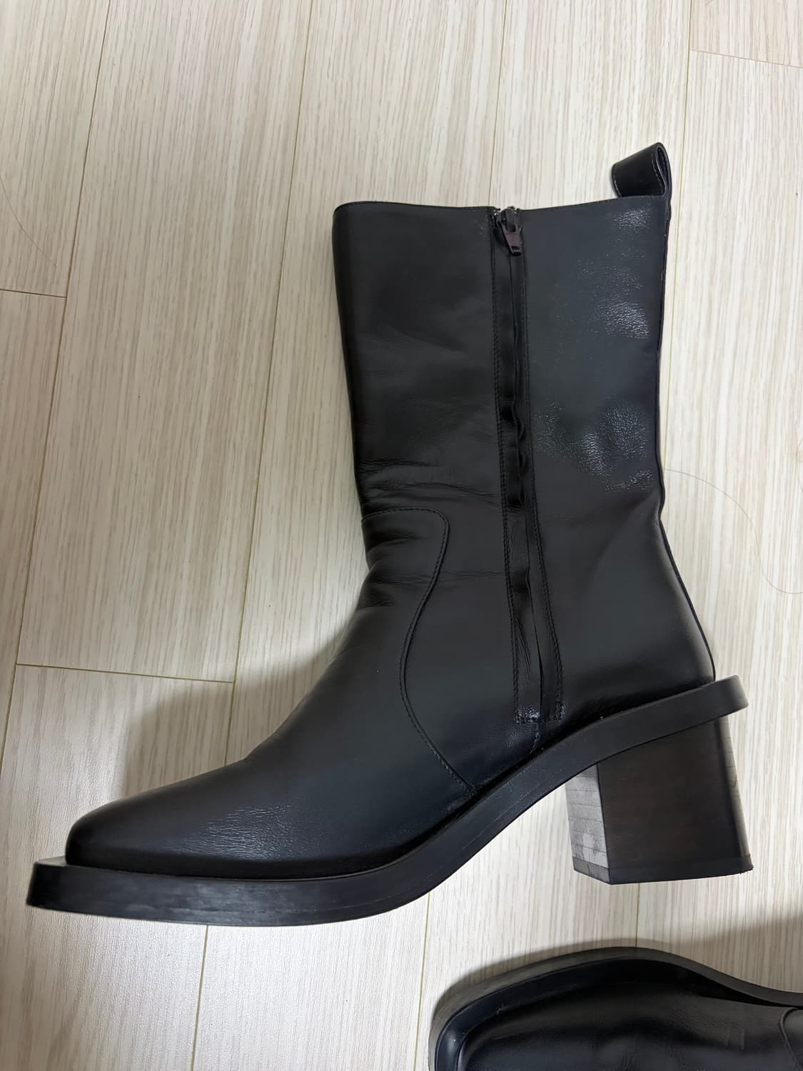 스튜디오니콜슨 스퀘어토 레더 부츠 상품이미지4