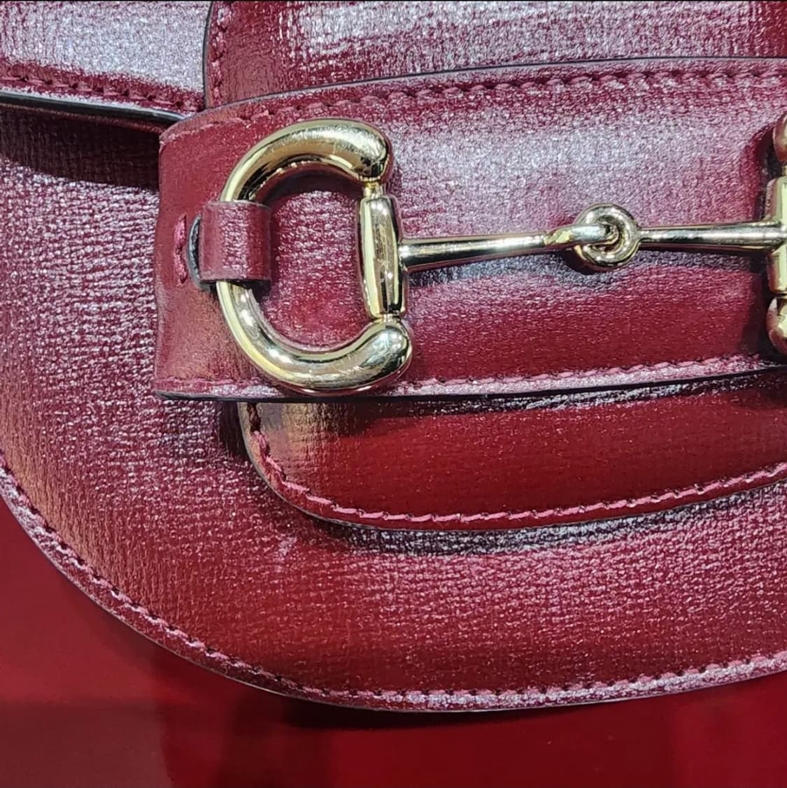 구찌 홀스빗 1955 미니 탑핸들 레드 24년식 상품이미지5