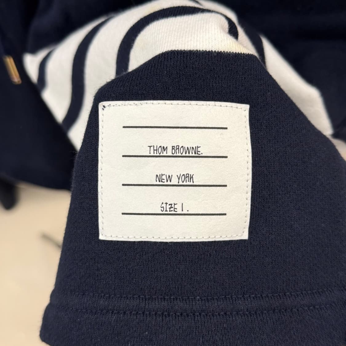 [리오브전포점] 톰브라운 사선 완장 자수 금장 반바지 상품이미지4