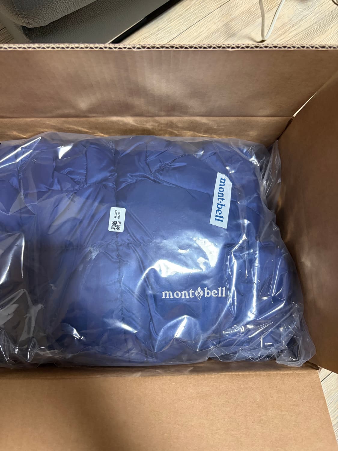 몽벨 라이트 알파인 다운 파카 인디고 M사이즈 상품이미지2