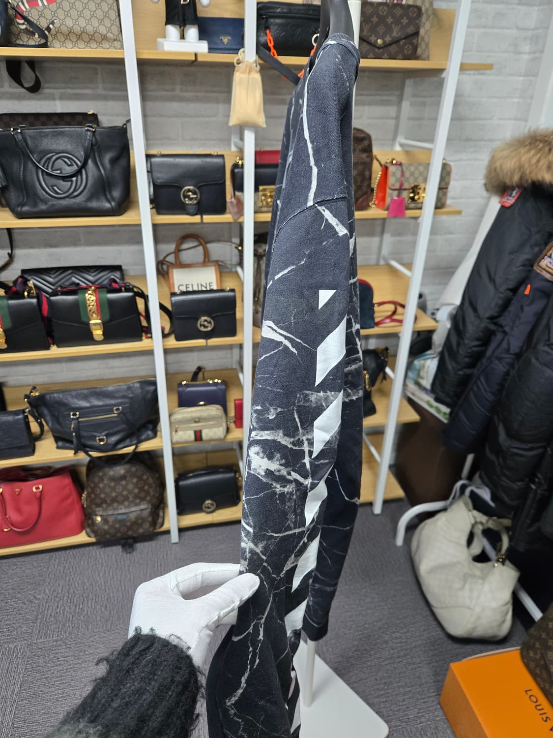 [특가][정품] 오프화이트 에로우 맨투맨 상품이미지4