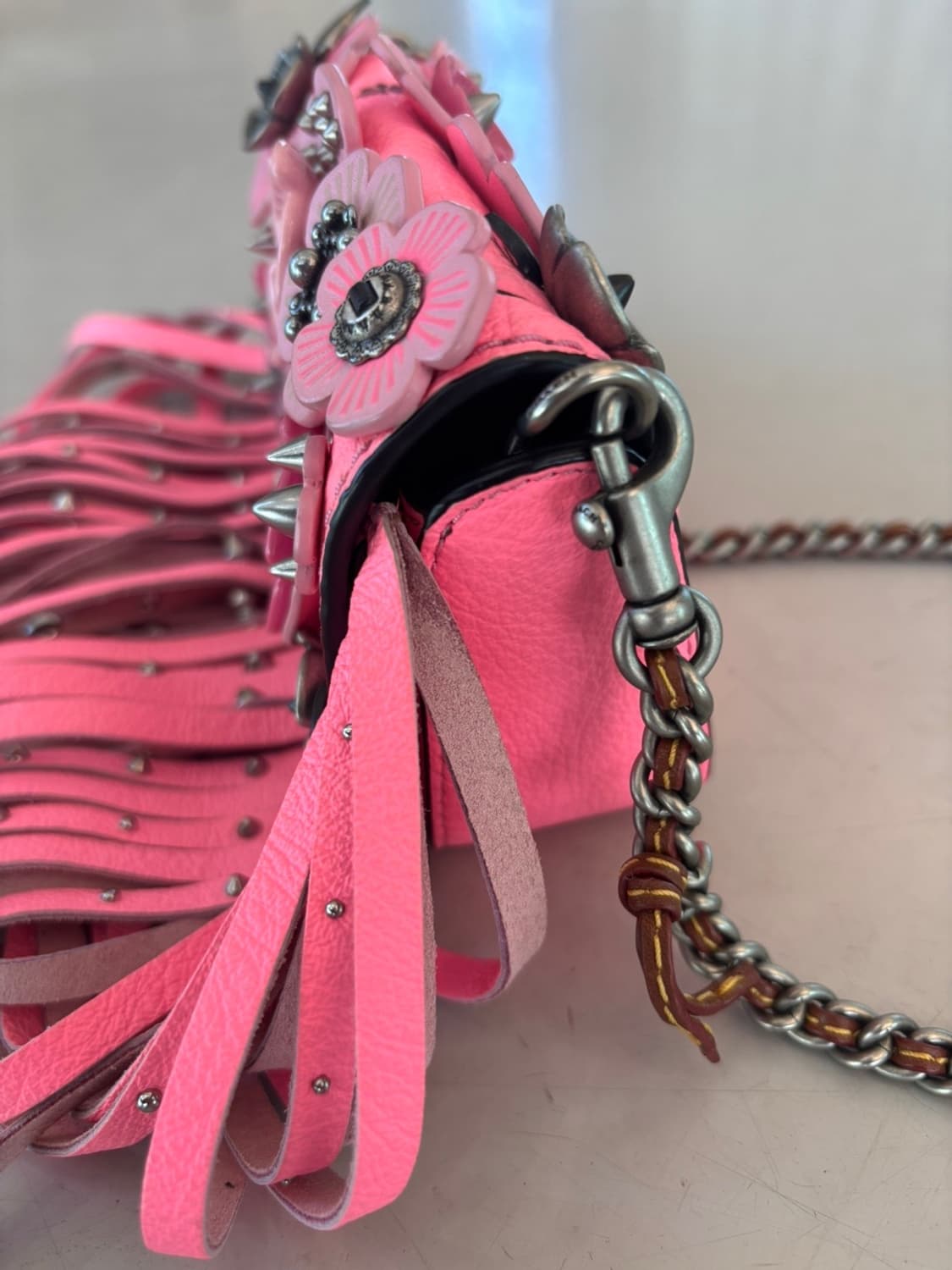 Coach Mini Fringe Leather Bag 상품이미지6