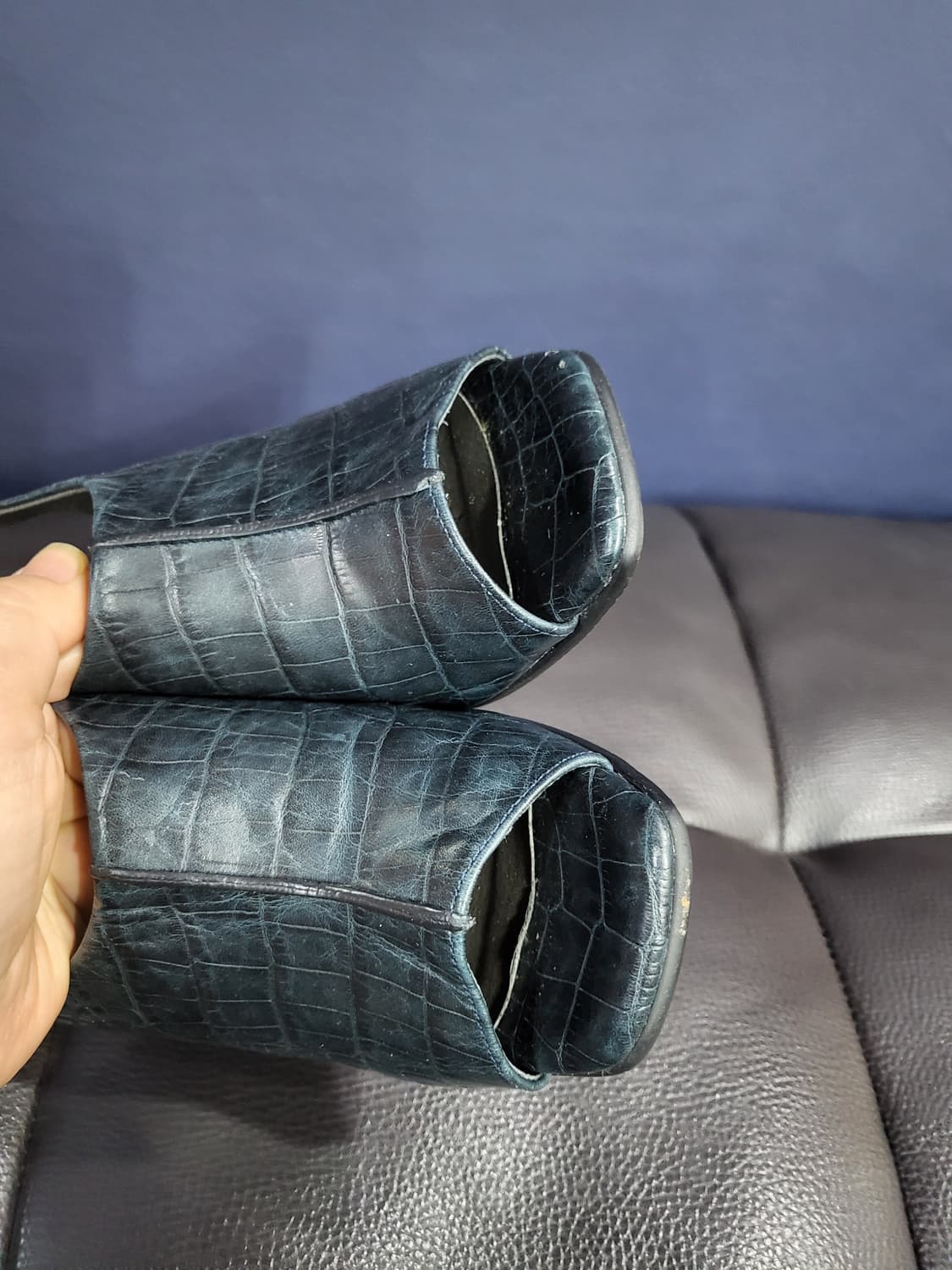 가죽 크록커다일 패턴 오픈토 상품이미지4