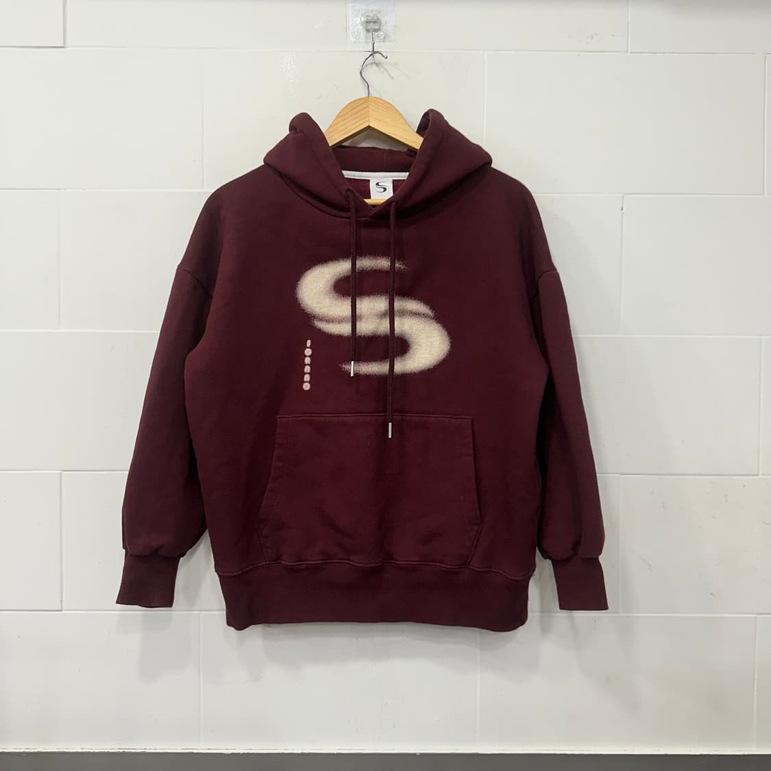 소라노 후드티 상품이미지1