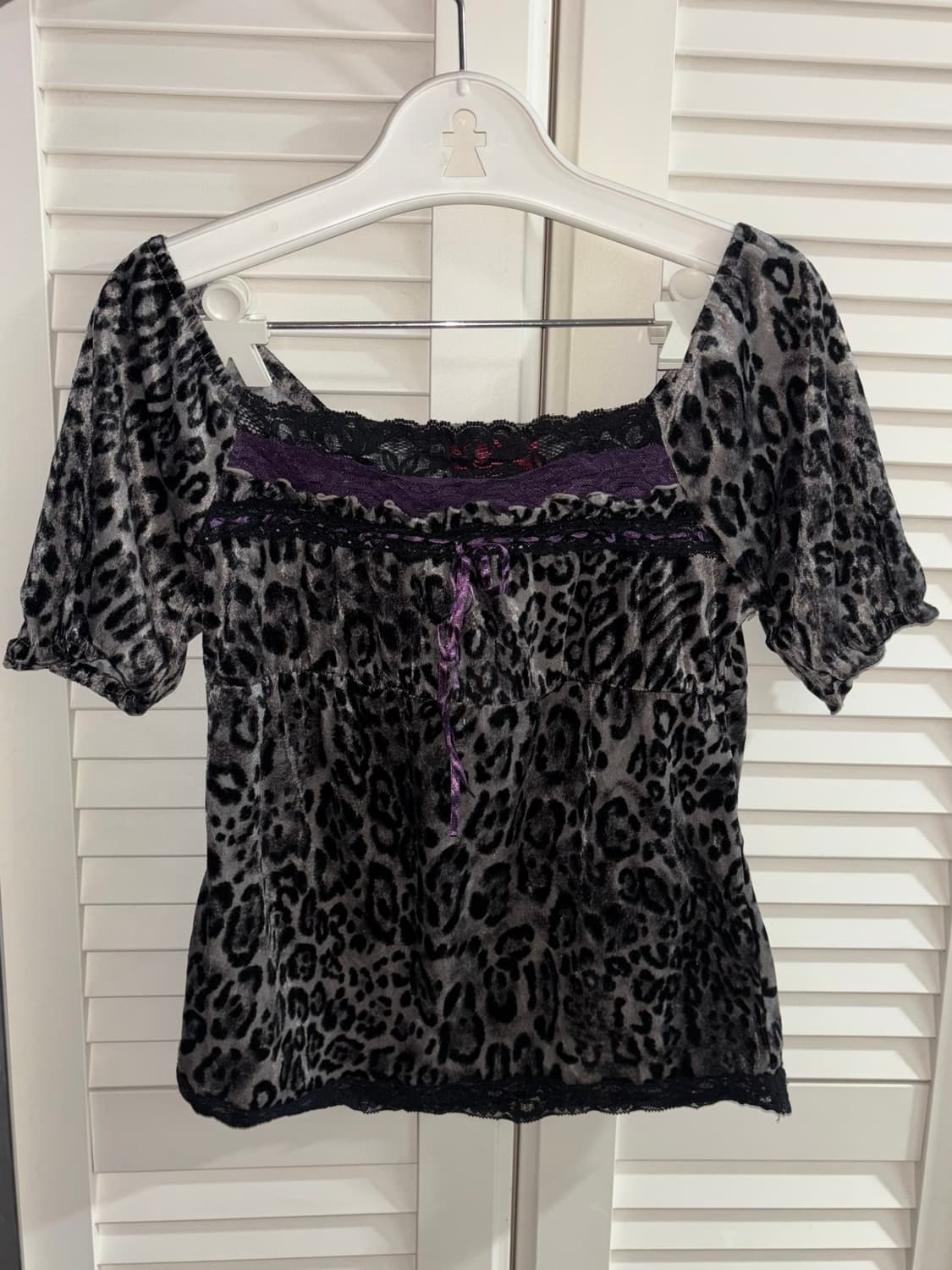 Cleo pearl 레오파드 블라우스 퍼플 호피 갸루 반팔 슬림핏 상품이미지1