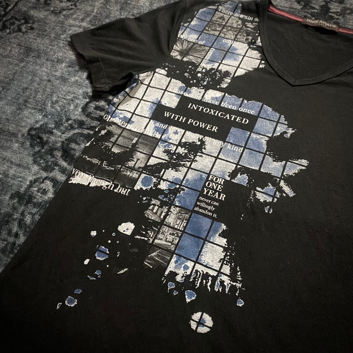 ‘HIDEAWAYS’ V-Kei Mood T-Shirt 상품이미지2