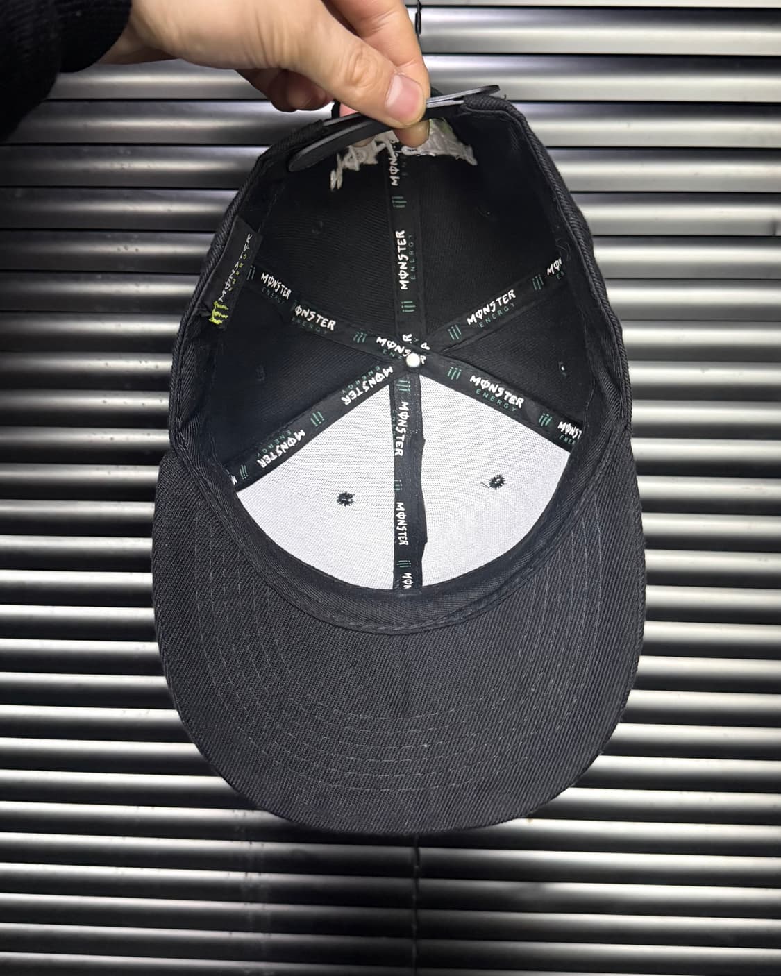 몬스터에너지 DC슈즈 스냅백 볼캡 모자 블랙 형광 콜라보 빈티지 야구 상품이미지4