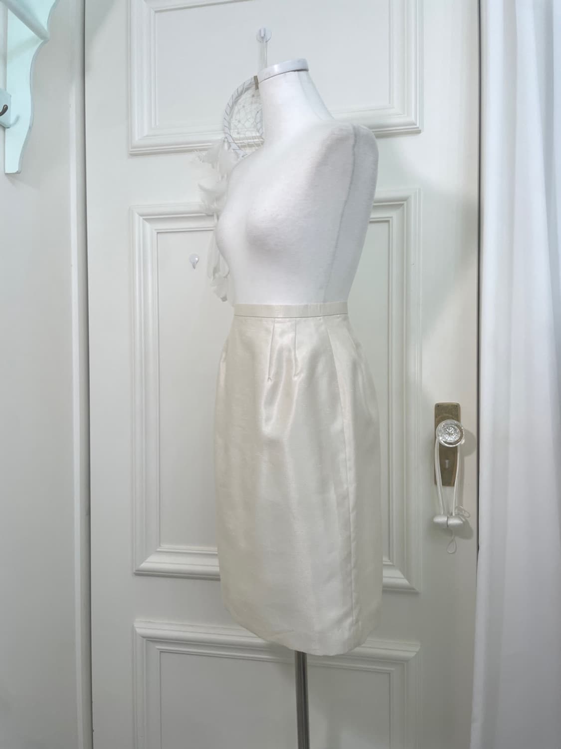 white satin basic midi skirt(size-9) 상품이미지2