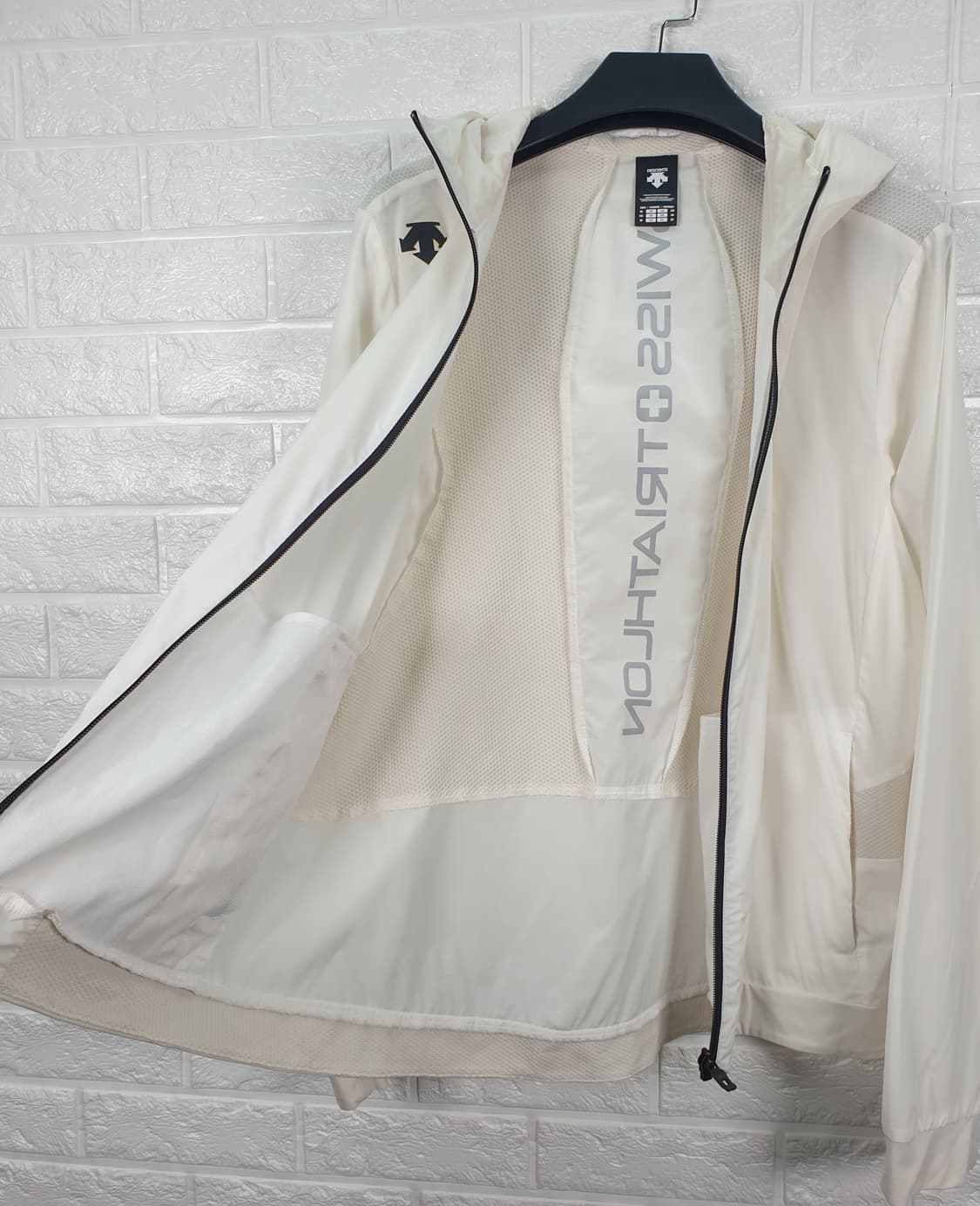 [95]데상트 트라이애슬론 기능성 바람막이 상품이미지6