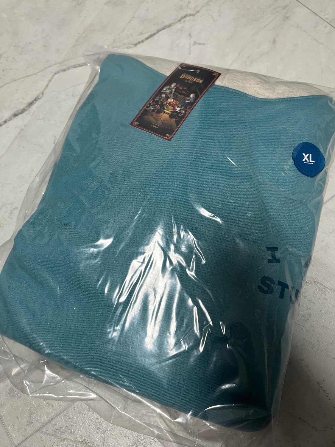 아이앱 스튜디오 던전밥 마르실 레이어드 후드 블루 상품이미지3