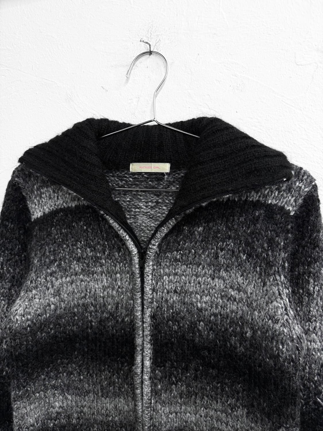 puckish girl 하이넥 옴브레 니트집업 상품이미지2