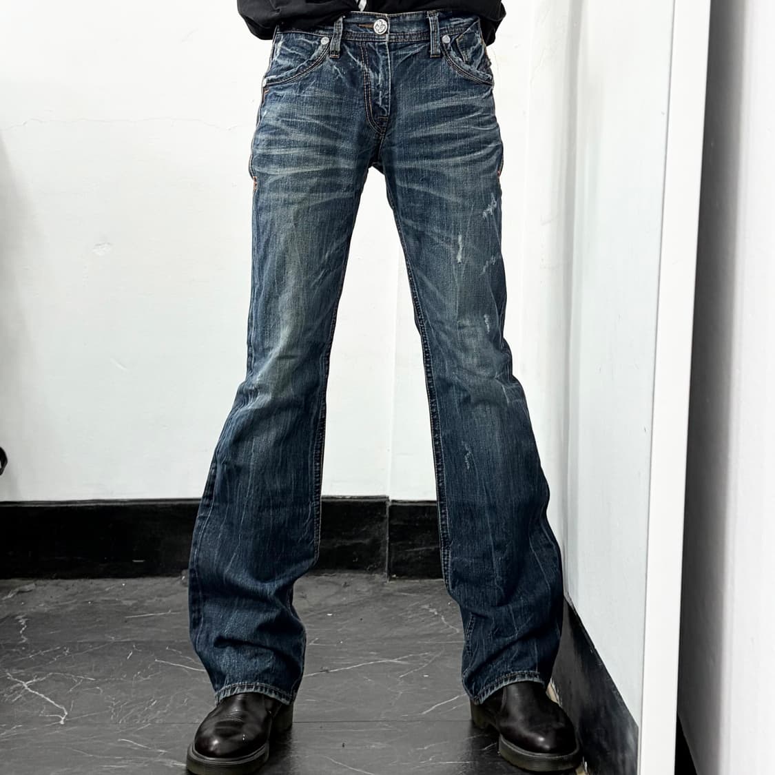 버커루 크롬 플레어 데님 팬츠 상품이미지1