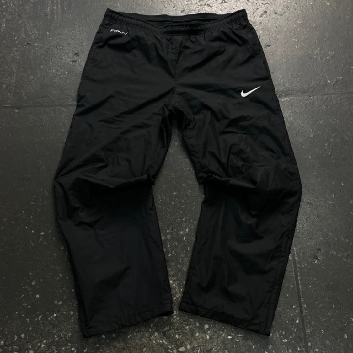 100 나이키 스톰핏 나일론 팬츠 상품이미지1