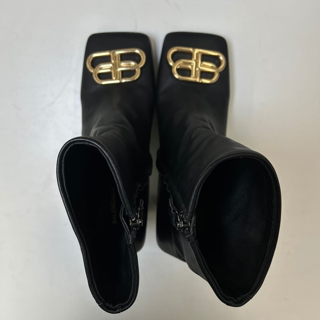 발렌시아가 BB 스퀘어 토 앵클 레더 부츠 38 상품이미지6