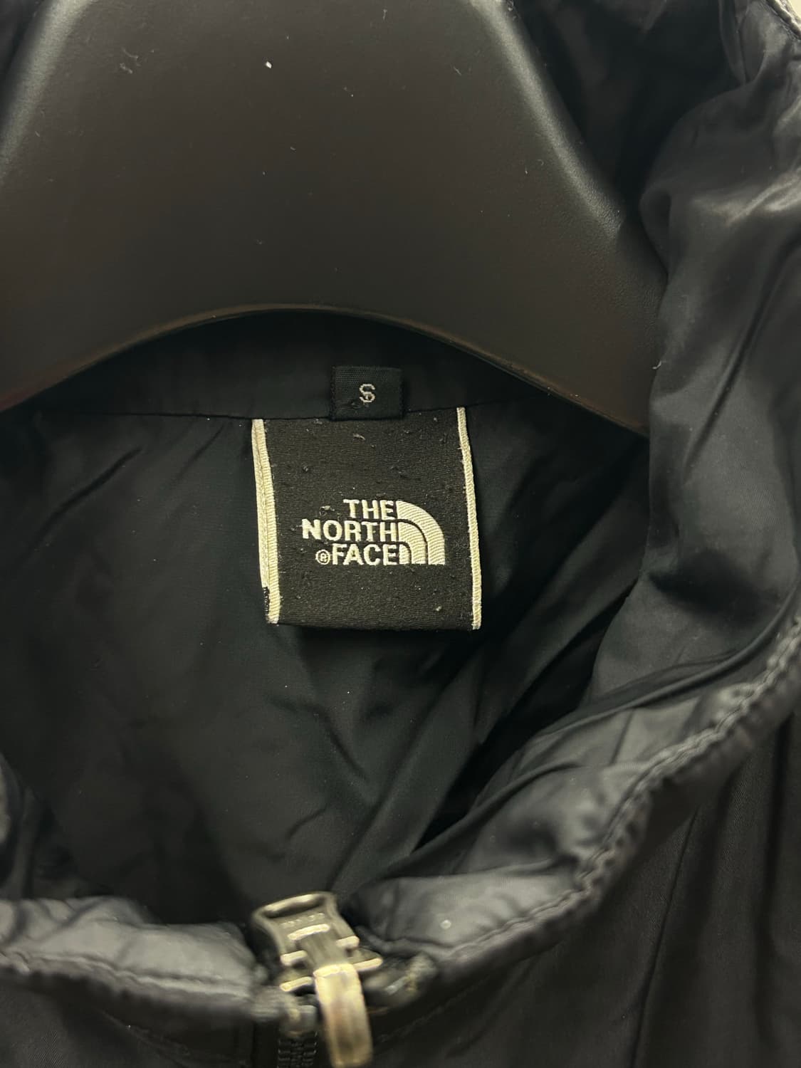 노스페이스 블랙 패딩 점퍼 상품이미지4