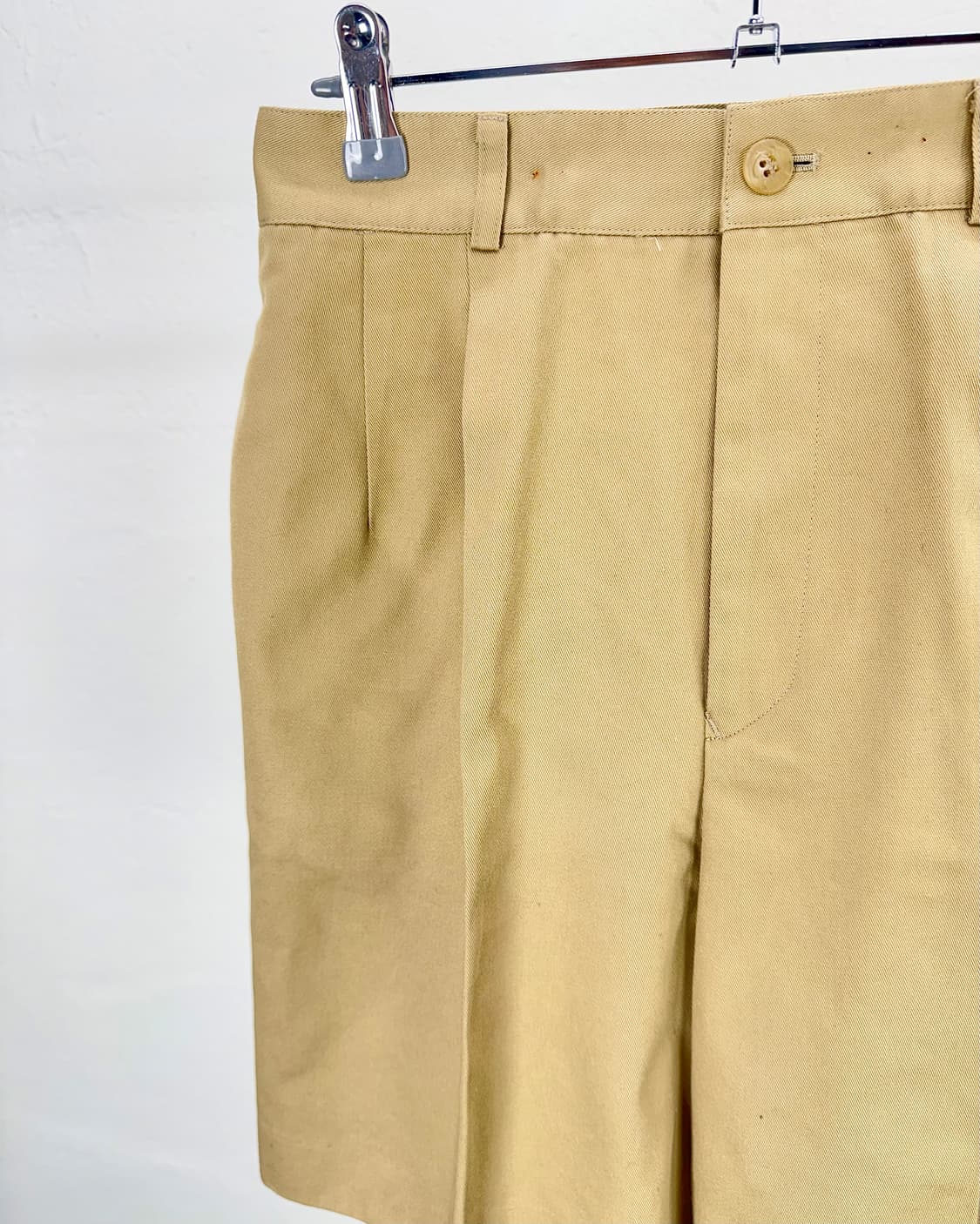 준코 시마다 막플리 브라운 더블 플릿 치노 쇼츠 상품이미지2