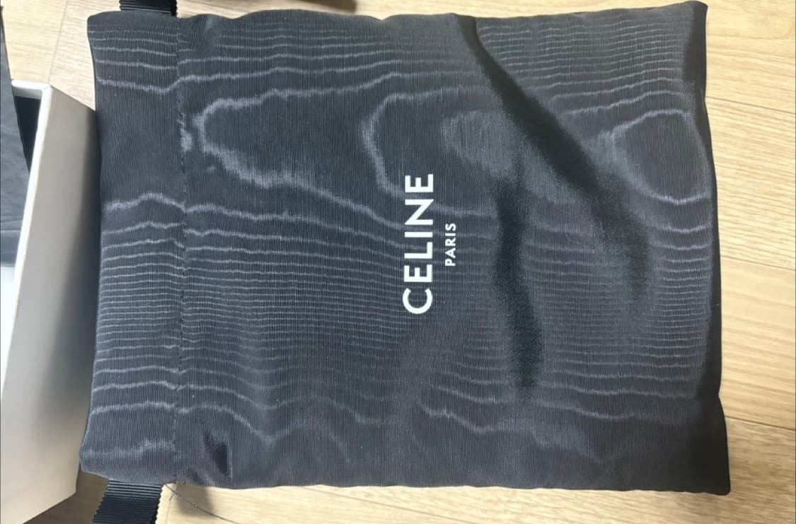 셀린느 트리오페 폰 파우치 화이트/탠 상품이미지4