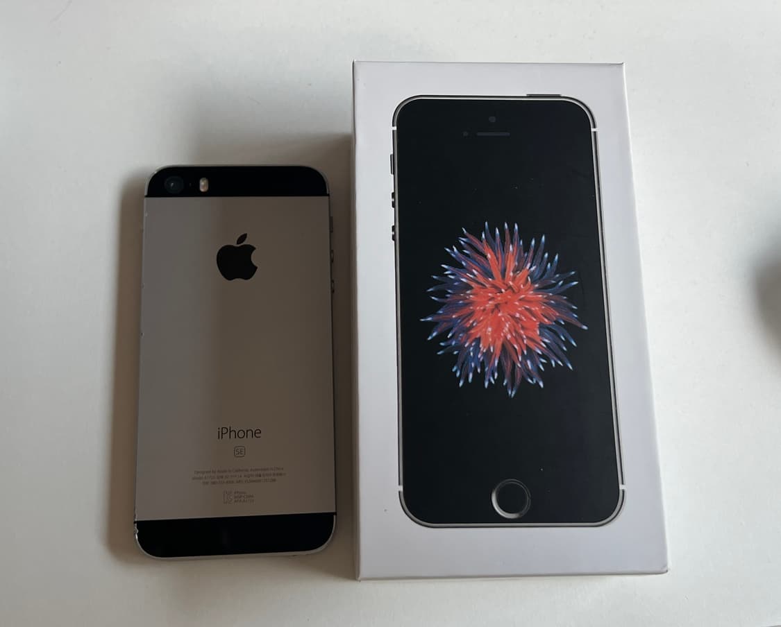 아이폰 se1 128기가 스페이스그레이 상품이미지1