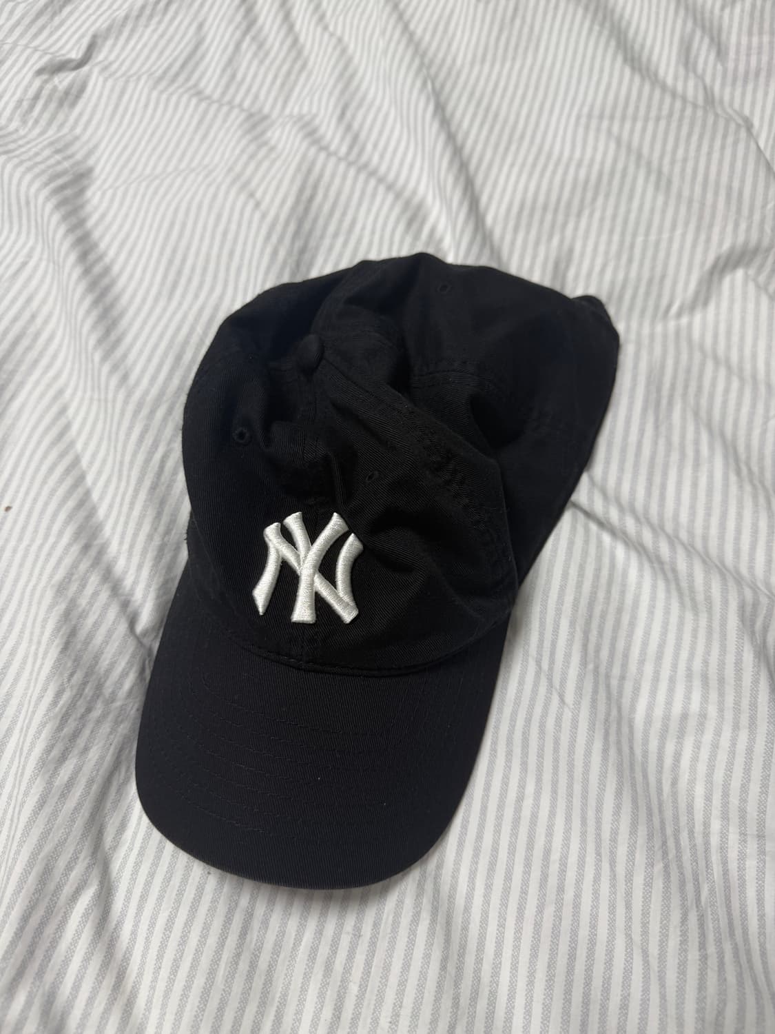 볼캡 두개 판매합니다.(디네뎃,mlb) 상품이미지2