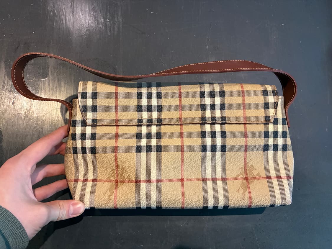버버리 노바체크 숄더백 상품이미지8