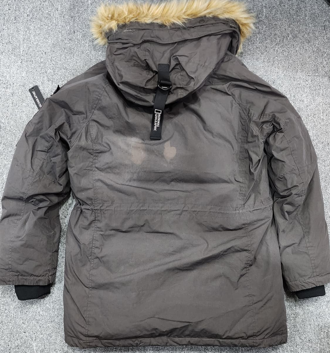 네셔널지오그래픽 블루웨일 덕다운 패딩 챠콜  100 상품이미지2