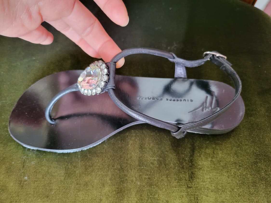 쥬세페 자노티 빅 크리스탈 플랫 샌들 박스 더스트 1 회 착용 상품이미지6