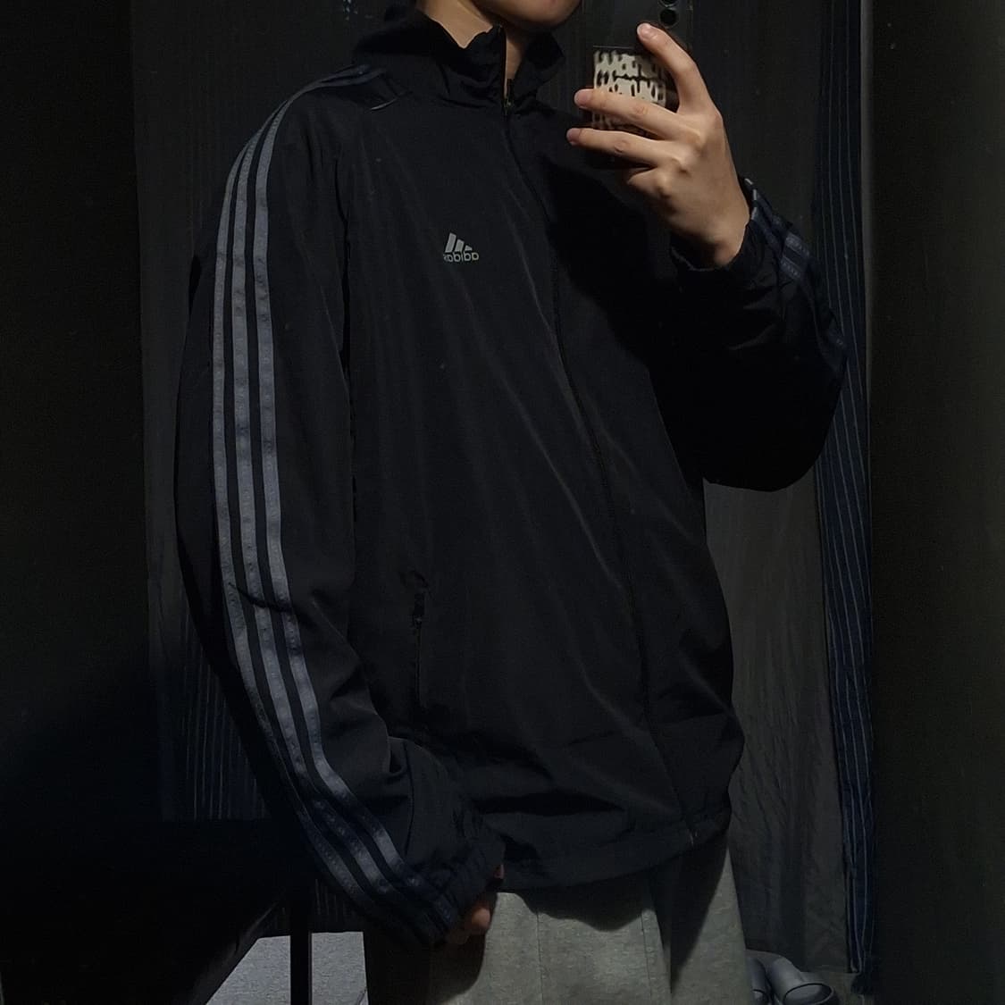 아디다스 00s 블랙 그레이 사이드라인 클리마365 올드스쿨 바람막이 상품이미지2